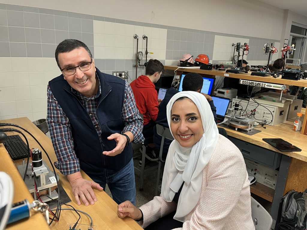 GMAF Palestine director Kamal Youcef-Toumi (left) and Ibn Khaldun Postdoctoral Fellow Amira Alazmi meet in a teaching lab at MIT.