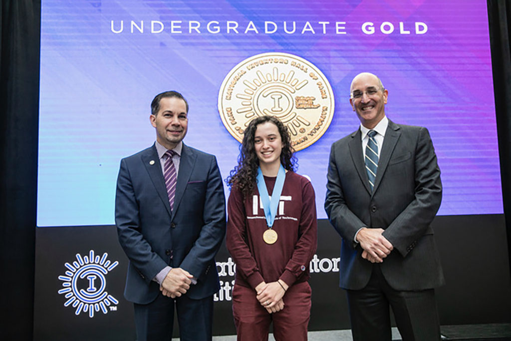 Elizabeth Bianchini ’18 at the Undergraduate Category at the Collegiate Inventors Competition 
