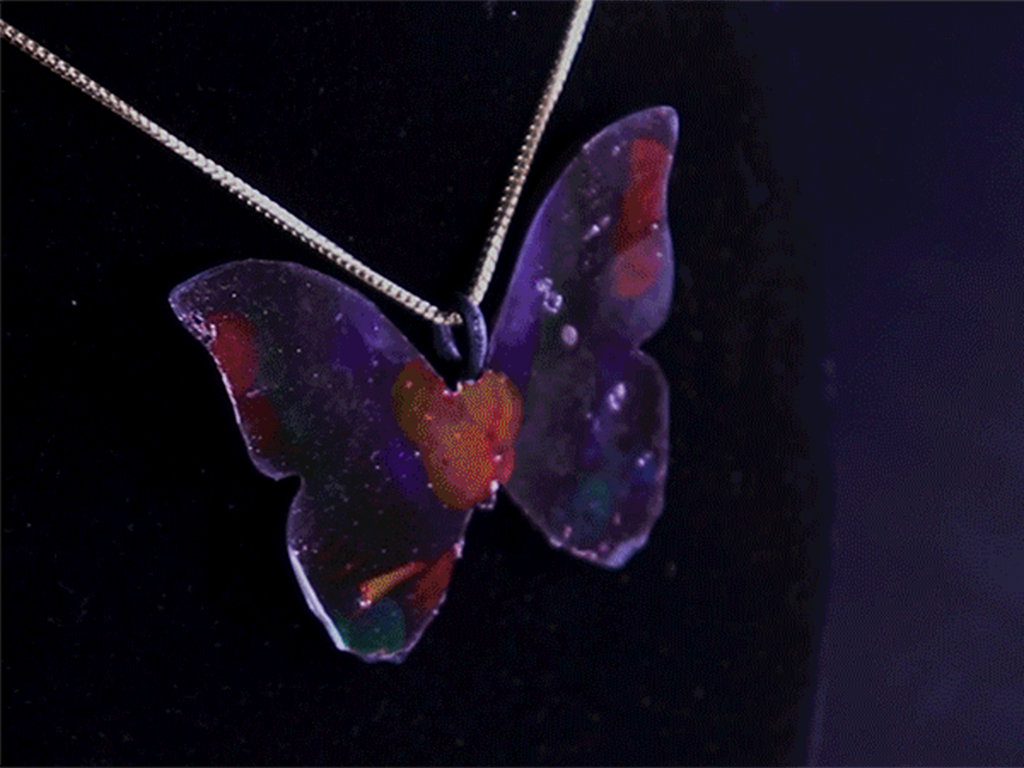  A new way to “paint with light” to create radiant, color-changing items