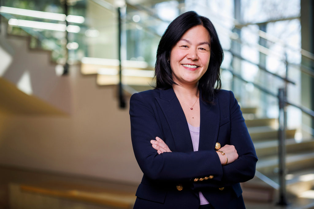 Evelyn Wang portrtait