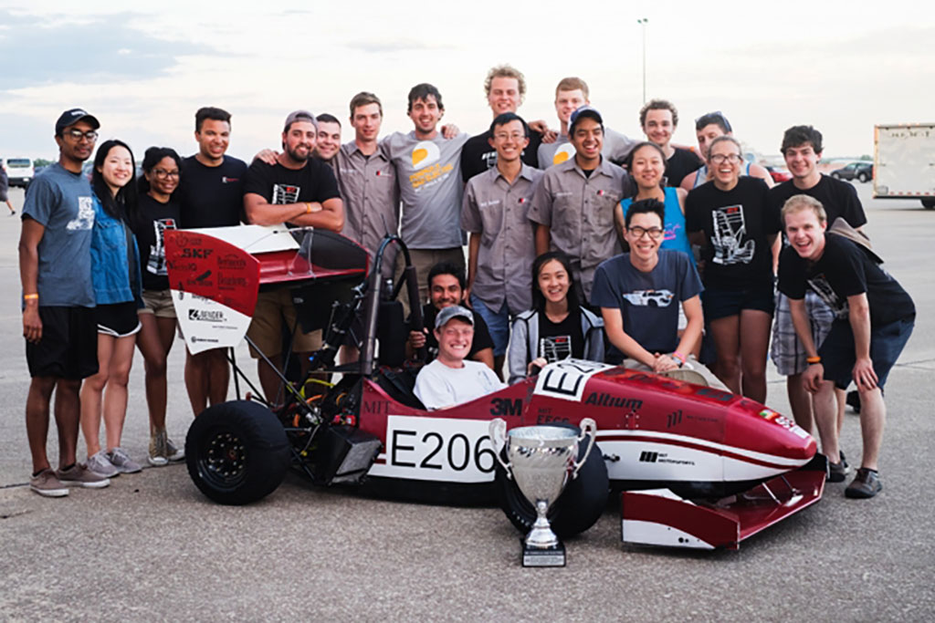 MIT-Motorsports-team