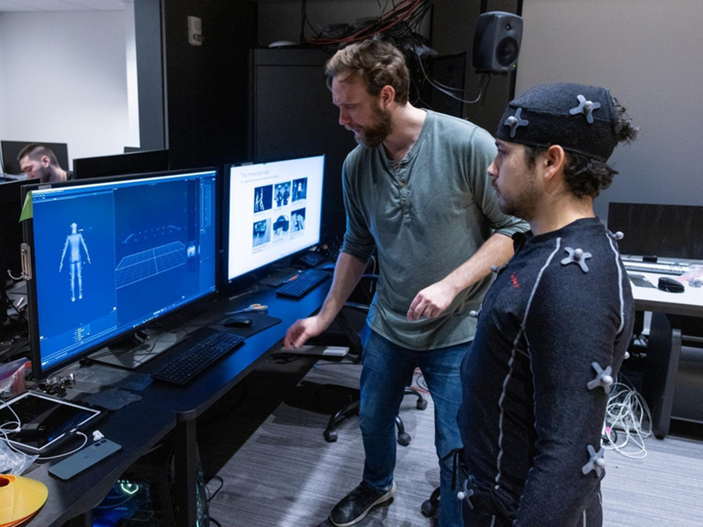 Bridging real human movement with digital technology
