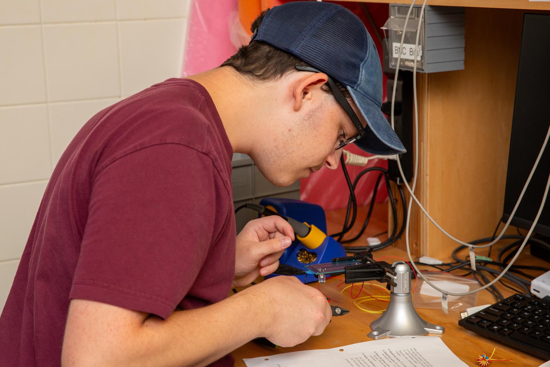 Undergrads get hands-on lab experience in core MechE classes and through the Undergraduate Research Opportunities Program (UROP).