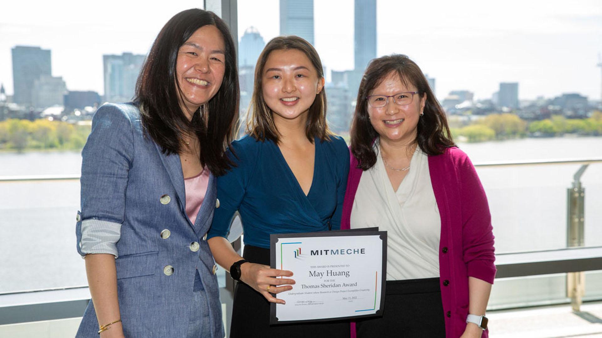 On May 11, MechE hosted the first in-person Student Awards Luncheon in 3 years! Students, faculty, and staff gathered in Samberg Conference Center to celebrate the accomplishments of MechE students.