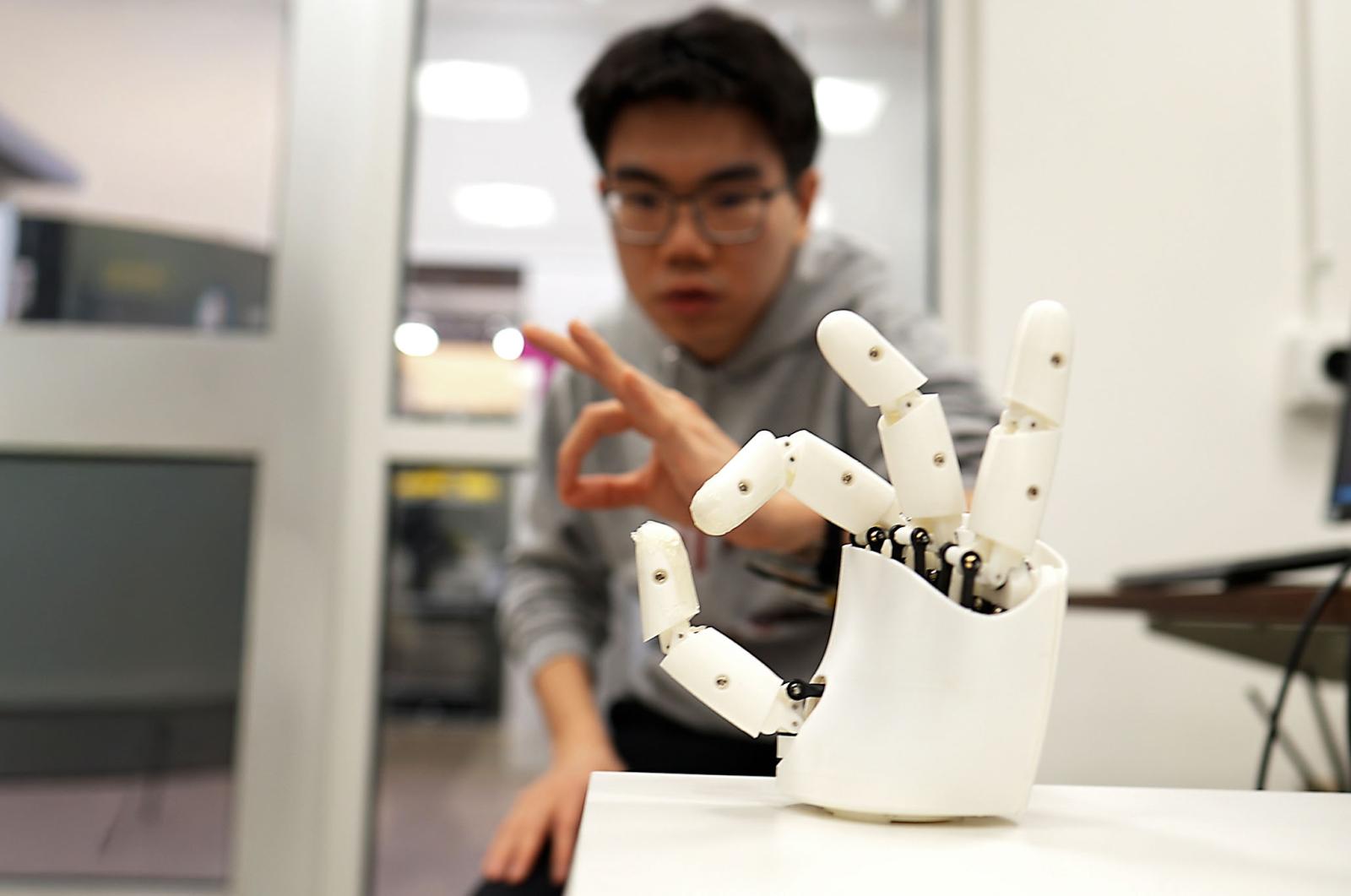 Robotic Hand Control