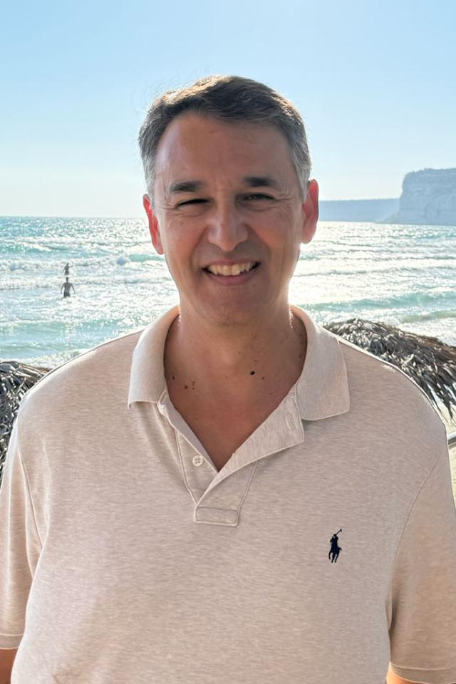 Nicolas Hadjiconstantinou